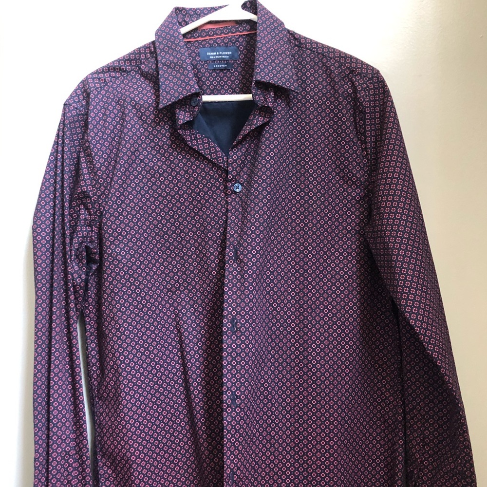 Medium slightly worn men’s dress shirt